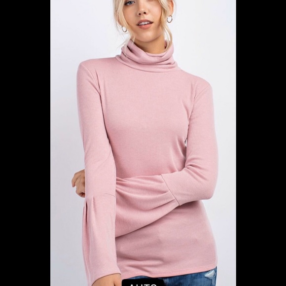 Light mauve top - Picture 1 of 1